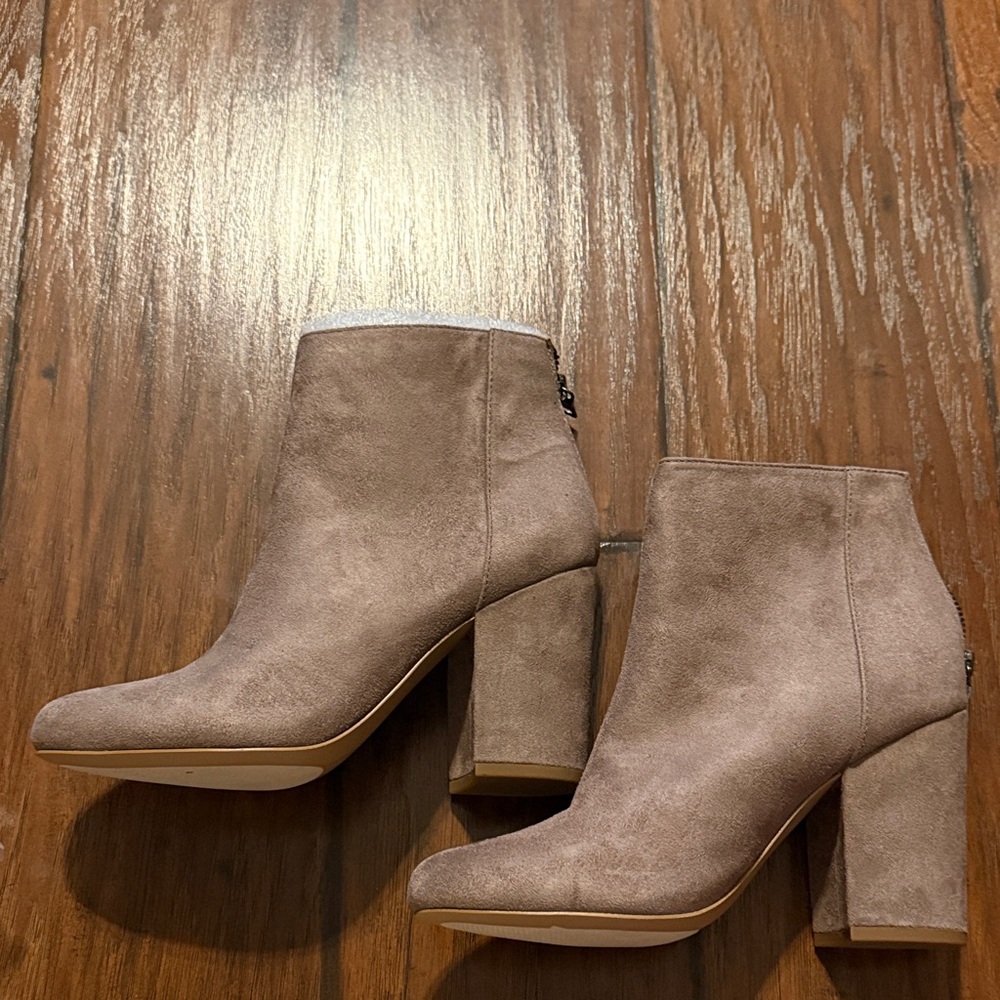 Steve Madden Women’s Taupe Suede Heel Ankle Boots